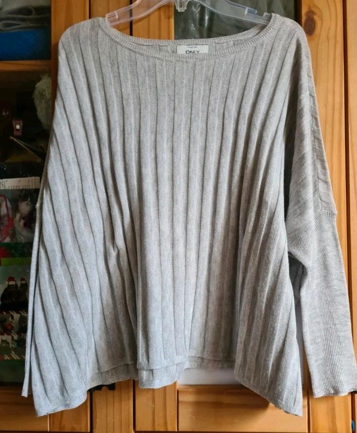 Damen Pullover Only Gr.S Oversize in Kamp-Lintfort