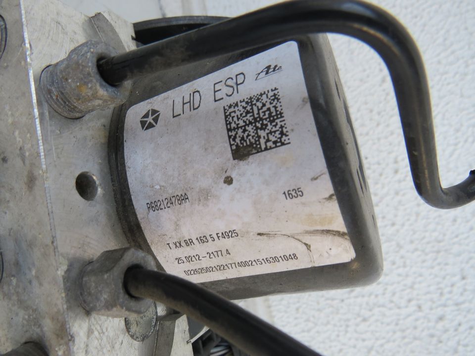 Jeep Compass Limited Aut. ABS Hydraulikblock P68212478AA in Bönnigheim