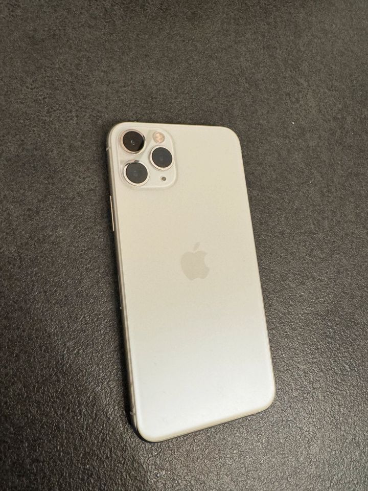 iPhone 11Pro 64GB weiß in Bremen