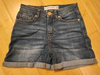32 XXS Mädchen kurze Hose kurze Jeans Shorts Hot Pants Nordrhein-Westfalen - Troisdorf Vorschau