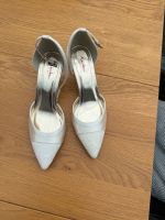 Rainbow Brautschuhe 37,5 NEU Ivory Nordrhein-Westfalen - Erkelenz Vorschau