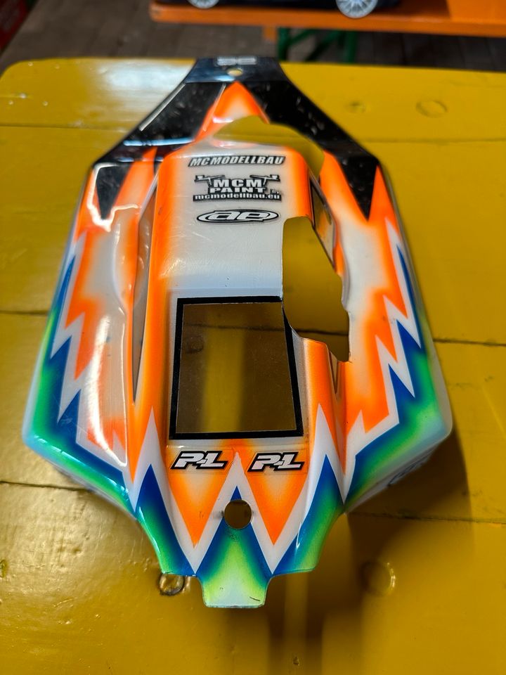 Team Associated RC8B3 / B4 Nitro Lexan Karosserie, Karo, Body in Eltmann