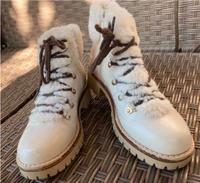 Warme Esprit Damen Winterboots Creme 36 Hessen - Battenberg Vorschau