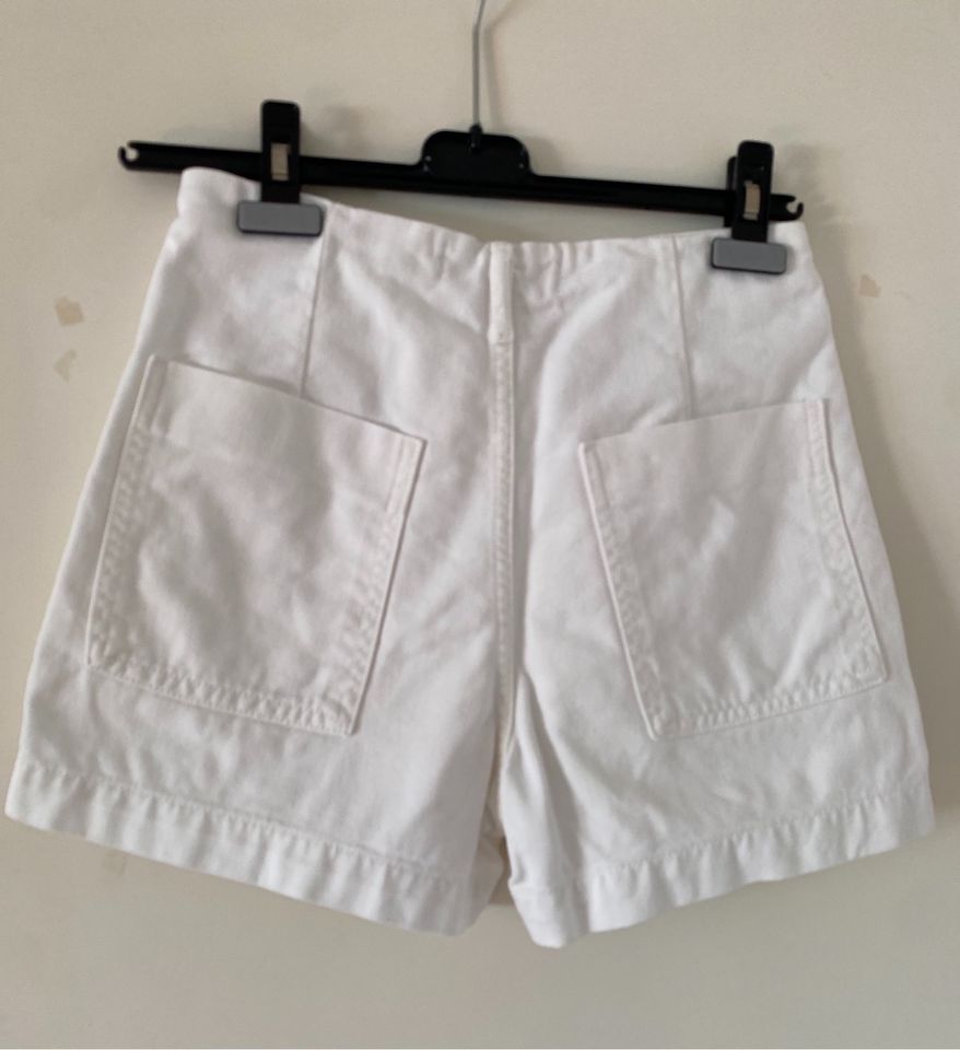 Zara Shorts weiß 36 in Landshut