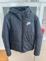 Nike Übergangsjacke Gr M Nordrhein-Westfalen - Issum Vorschau