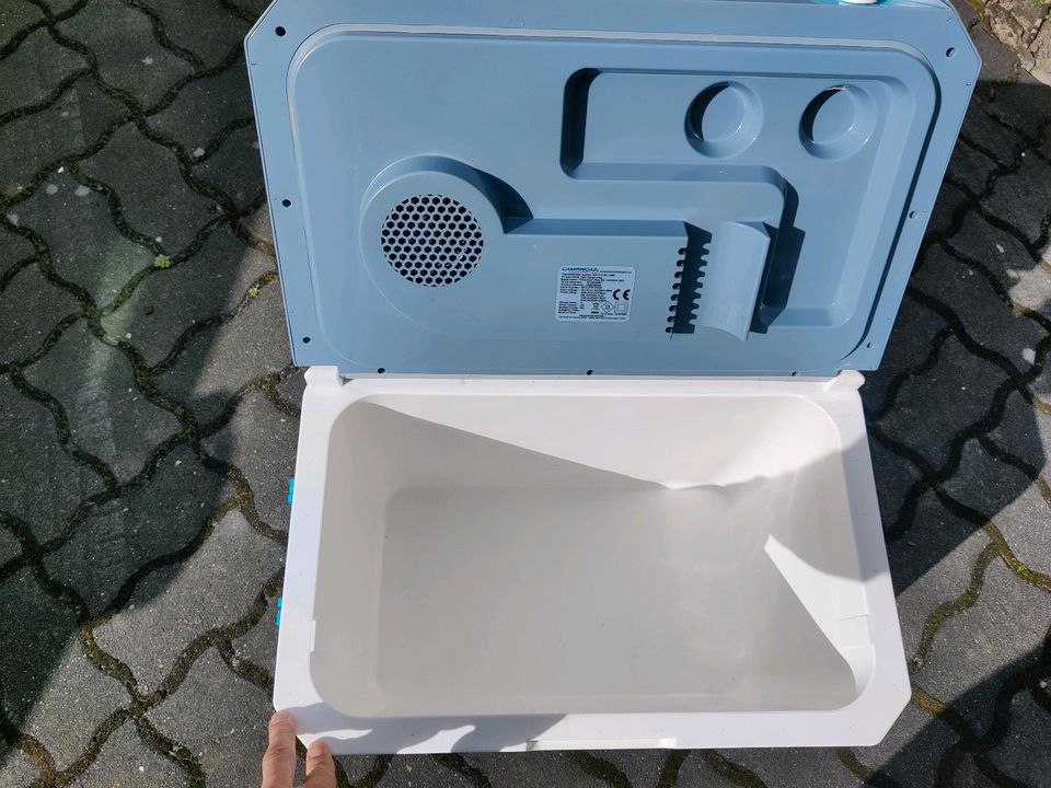 Thermoelektrische Kühlbox Campingaz Powerbox Plus 36L in Berlin