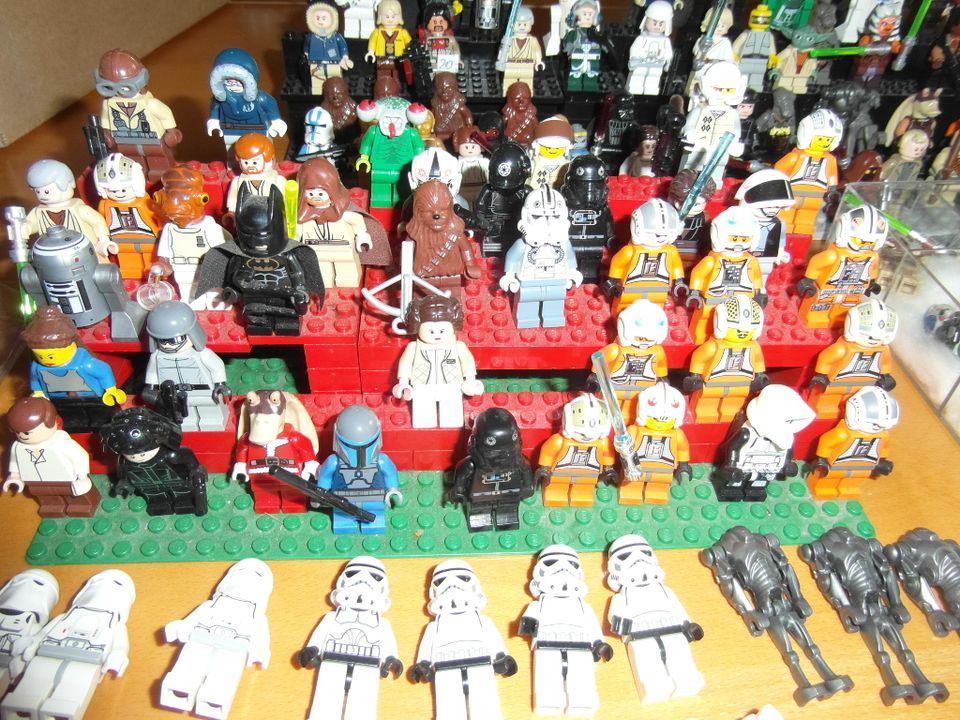 Lego Star Wars und andere Figuren. in Wilster