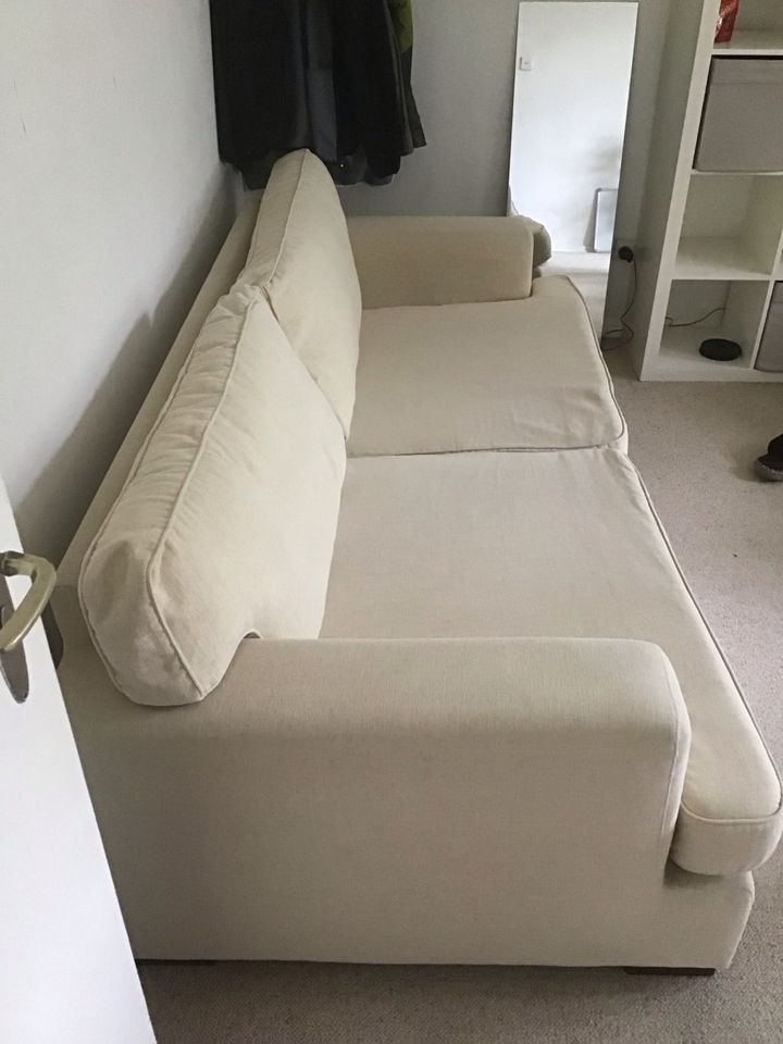 Sofa Couch groß bequem 2,30m lang waschbare Bezüge beige in Schöneiche bei Berlin