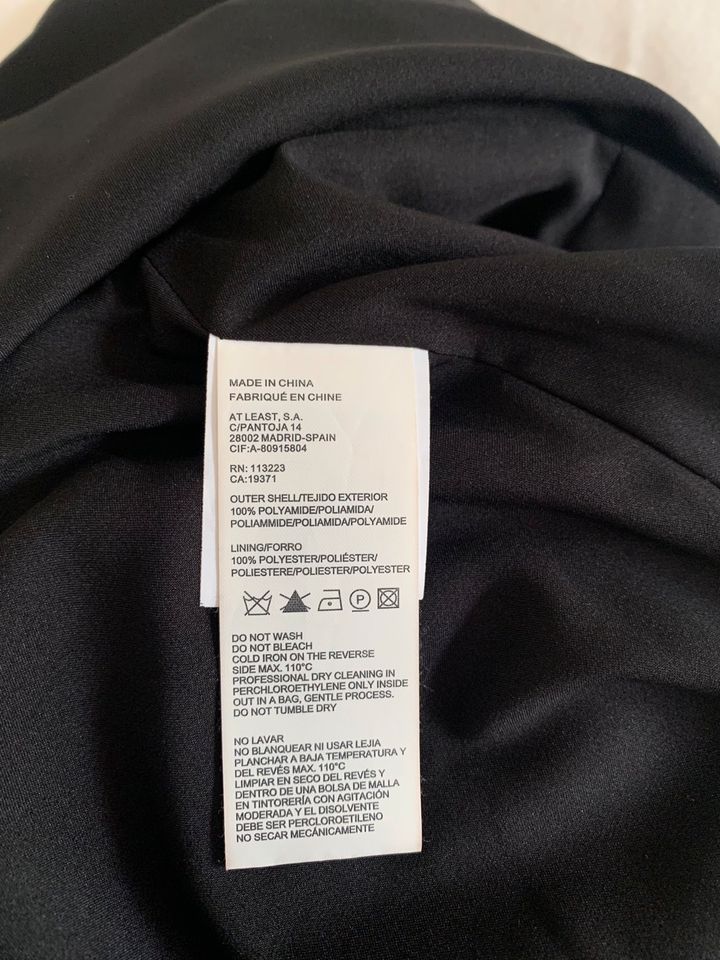 Schwarze Designer Bluse aus zarter Spitze von HOSS Intropia, S, in Düsseldorf