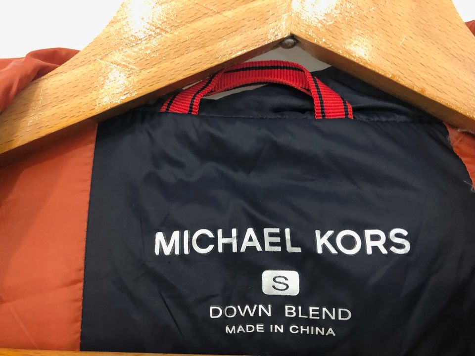 Rote Übergangsjacke von MICHAEL KORS, Gr.S fällt eher wie M aus in Rösrath