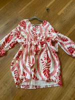 H&M Kleid creme rot XL wie neu inklusive Versand Bayern - Neukirchen vorm Wald Vorschau