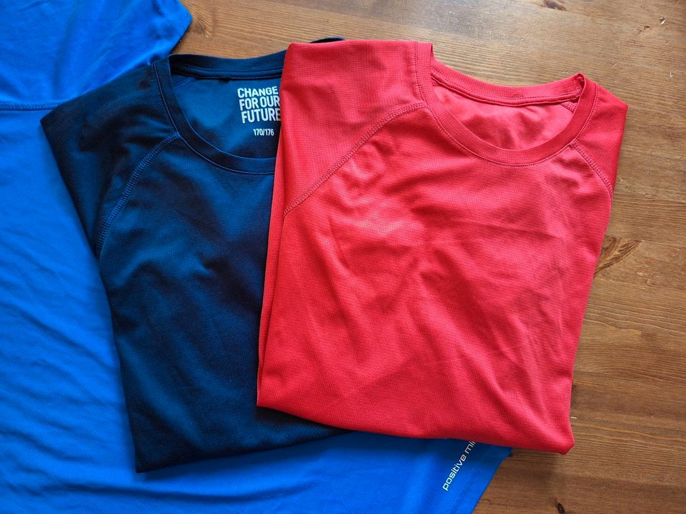 RESERVIERT☆☆ Tchibo 3 Sportshirts Gr. 170 blau dunkelblau rot in Hamburg