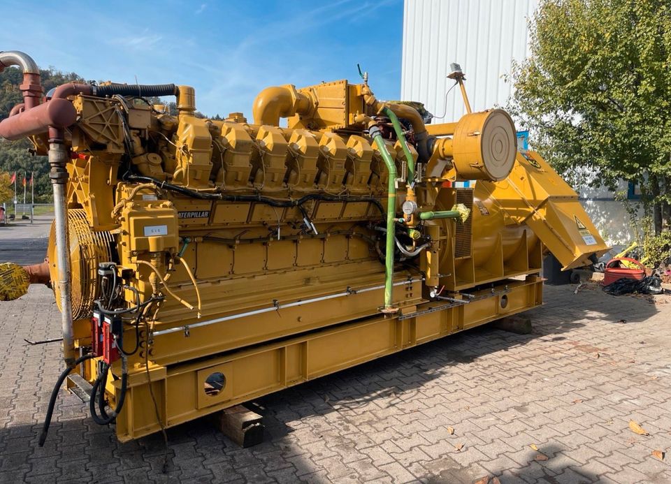 CAT 1400 KVA Gas Stromaggregate BHKW Notstromaggregat in Gundelsheim