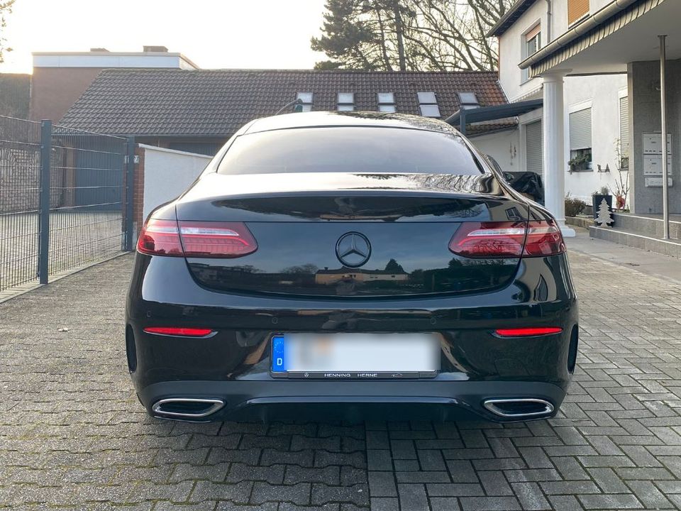 Mercedes-Benz E 220 d Coupe / Facelift / AMG / Night Paket in Essen