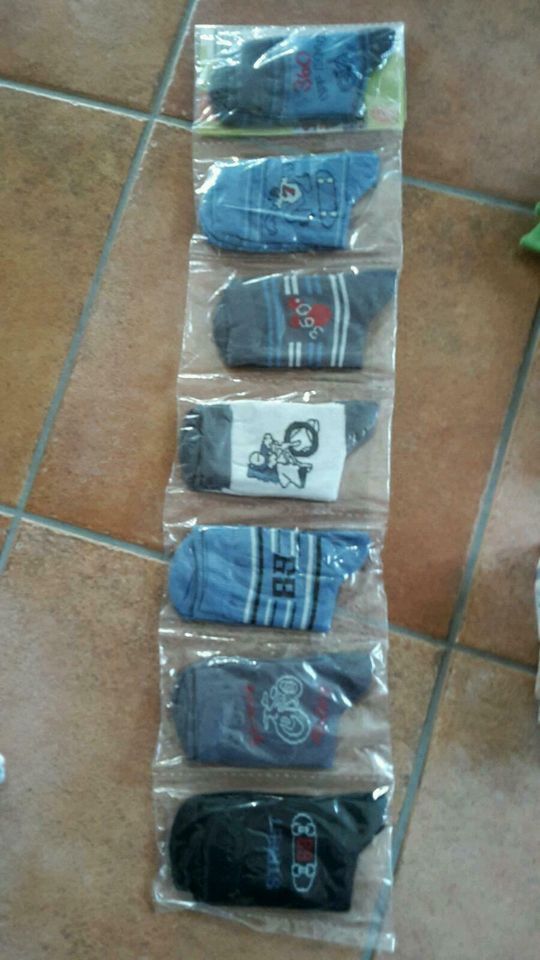 ❤Socken,Strümpfe,Kniestrümpfe,Pferdemotiv,Gr.27-30,teils NEU OVP in Calbe (Saale)