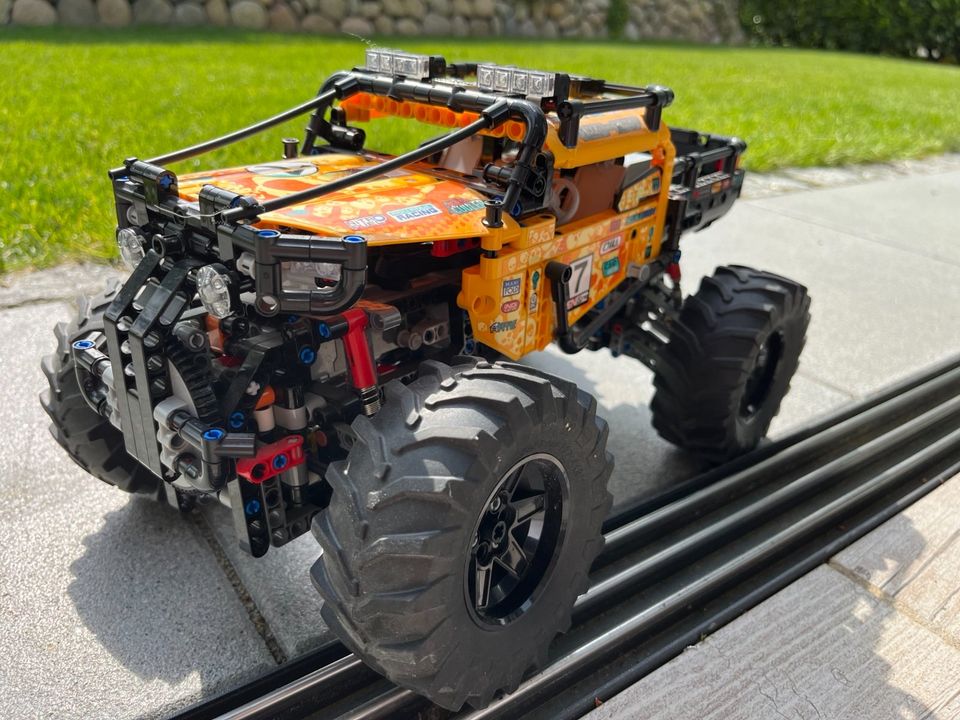 LEGO Technic Set 42099 - 4x4 Xtreme Off-Roader in Quickborn