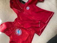 Bayern München Pullover und Jacke gr. 98/110 Nordrhein-Westfalen - Solingen Vorschau