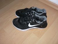 Nike Laufschuhe Sportschuhe schwarz weiß Gr. 36,5 wNEU Rheinland-Pfalz - Wittlich Vorschau