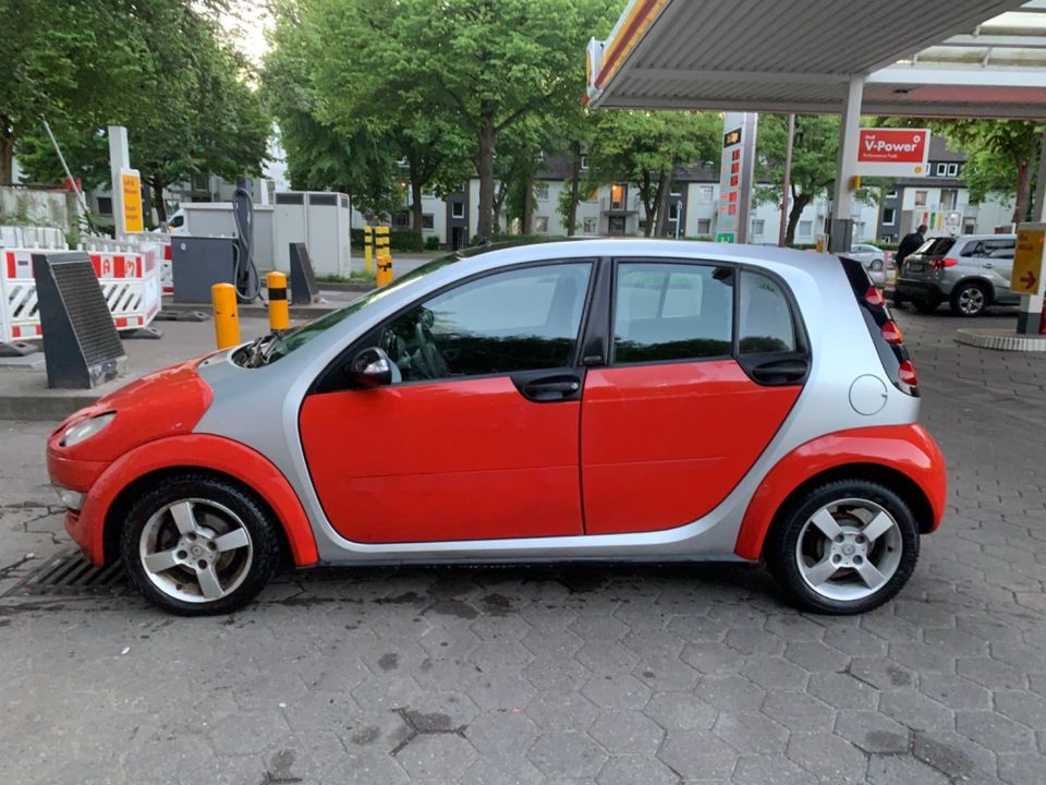 Smart ForFour 1,1 47kW pure limited pure in Hamburg