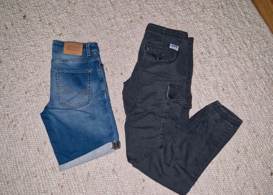 Paket: Hose & Shorts von Jack & Jones junior, Gr. 170 in Bonn