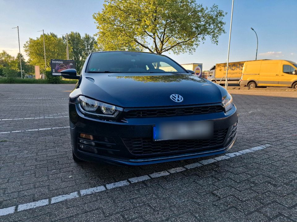 VW SCIROCCO 2.0 TDI ALLSTAR 177 PS in Dortmund