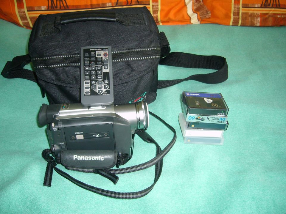 Digitale Videokamera "PANASONIC" in Trendelburg