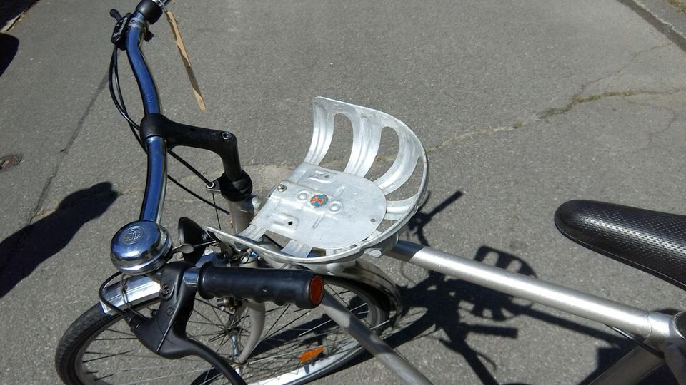 Vintage Bulldog Kindersitz Sitzschale  restauriert Fahrradzubehör in Ahrensburg