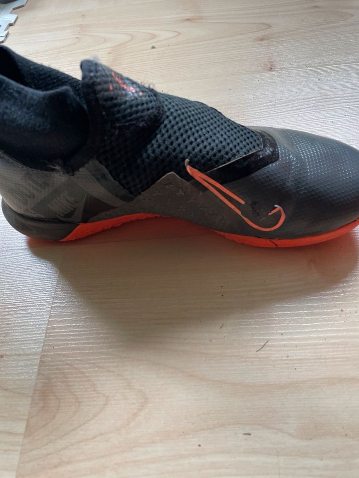 Nike Phantom VNS Fußball Schuhe Fußballschuhe 36,5 Halle in Erfurt