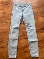 NEUWERTIG Hose jeanshose Jeans jeaggings gr.36 Nordrhein-Westfalen - Geseke Vorschau