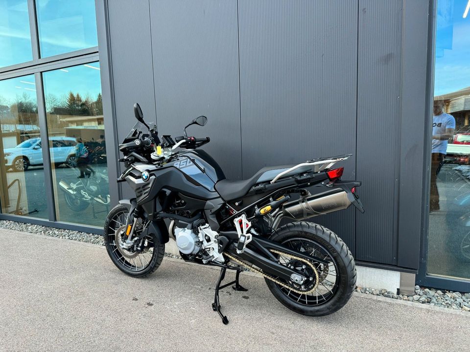 BMW F850GS Triple Black Vollausstattung in Oy-Mittelberg