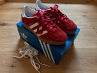 Adidas Gazelle Sneaker rot 37 1/3 wie neu Neuhausen-Nymphenburg - Neuhausen Vorschau