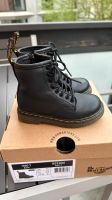 Dr. Martens 1460 SOFTY T LEDER Gr. 22 schwarz TOP ZUSTAND München - Ludwigsvorstadt-Isarvorstadt Vorschau