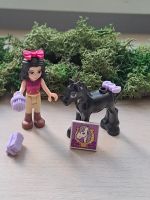 Alte Lego Friends Emma Minifigur mit Fohlen Berlin - Charlottenburg Vorschau