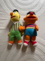 Ernie und Bert Kuscheltier Plüsch Sesamstraße Niedersachsen - Harsefeld Vorschau