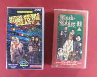 VHS Kassetten Britischer Humor: Hitchhiker und Black Adder Baden-Württemberg - Rheinstetten Vorschau
