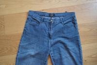 Jeanshose blau Gr. S schlanke Form guter Zustand Damenhose Hessen - Künzell Vorschau