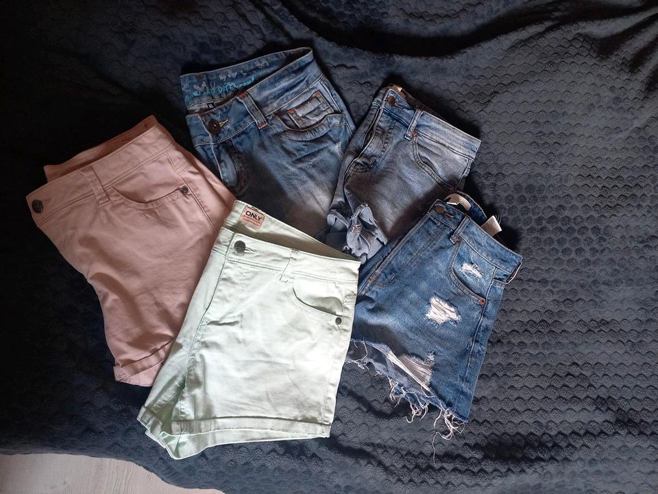 Jeans Shorts in Eigenrode