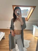 Süße dunkelgraue Strickjacke zum zubinden Baden-Württemberg - Konstanz Vorschau
