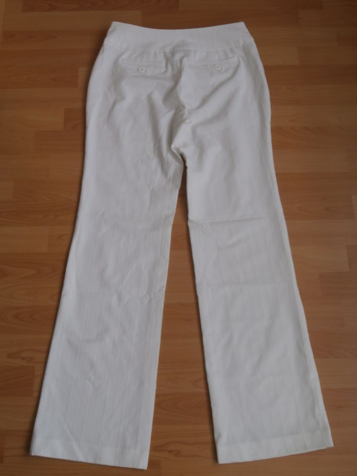 Damen Hose, Business Hose, Sommerhose weiss, Gr. 38 in Haar