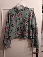 Na-kd Bluse neu mit Blumenmuster Design Edition Bayern - Fürth Vorschau