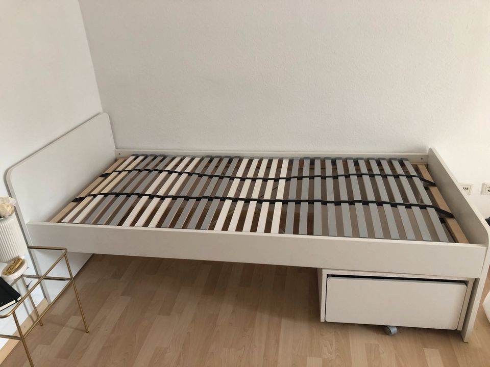 Ikea Sklät Bettgestell und Bettkasten in München