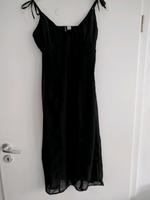 Trägerkleid schwarz Divided von H&M Gr. 38 Bayern - Hausen Oberfr. Vorschau