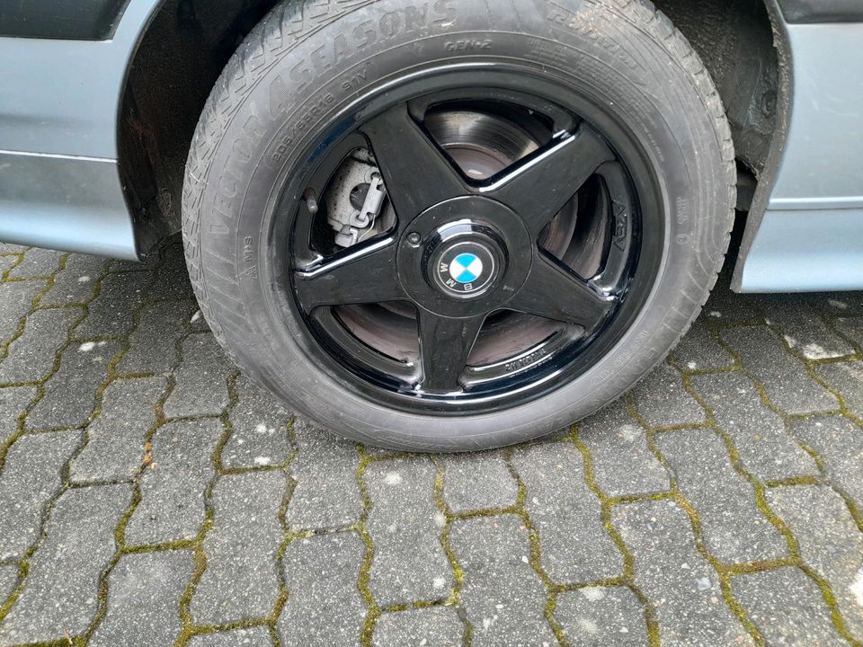 BMW 320i coupe Automatik in Hamburg