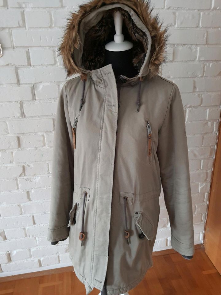 Gina Damen Parka Winterjacke Mantel Khaki Kunstfell  Gr. 38 M in Witzenhausen