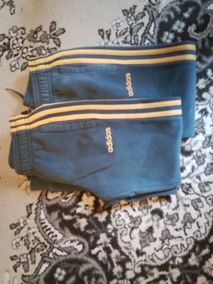 Adidas Jogginghosen ! Gr 128 ! Top ! in Oberhausen