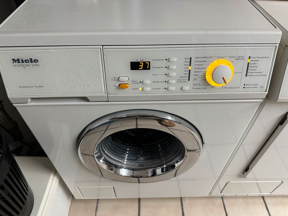 Miele  Novotronic W985  Waterproof System in Liederbach