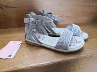 Neu Sandalen Gr 25 mit Glitzersteinchen Baden-Württemberg - Obersulm Vorschau