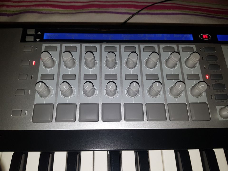 Novation Remote 61 SL Midi Master Keyboard Controller Aftertouch in Friedrichsthal