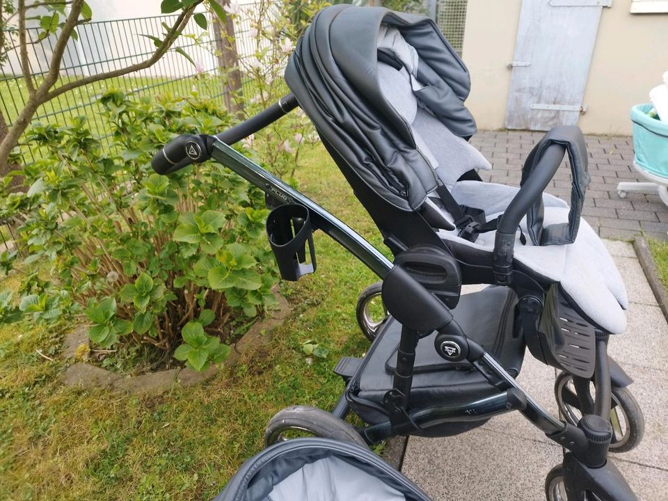 Kinderwagen von jumana in Velbert