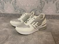 Tom Tailor Wedge Sneaker Weiß/Silber in Gr. 38 Hessen - Bad Hersfeld Vorschau